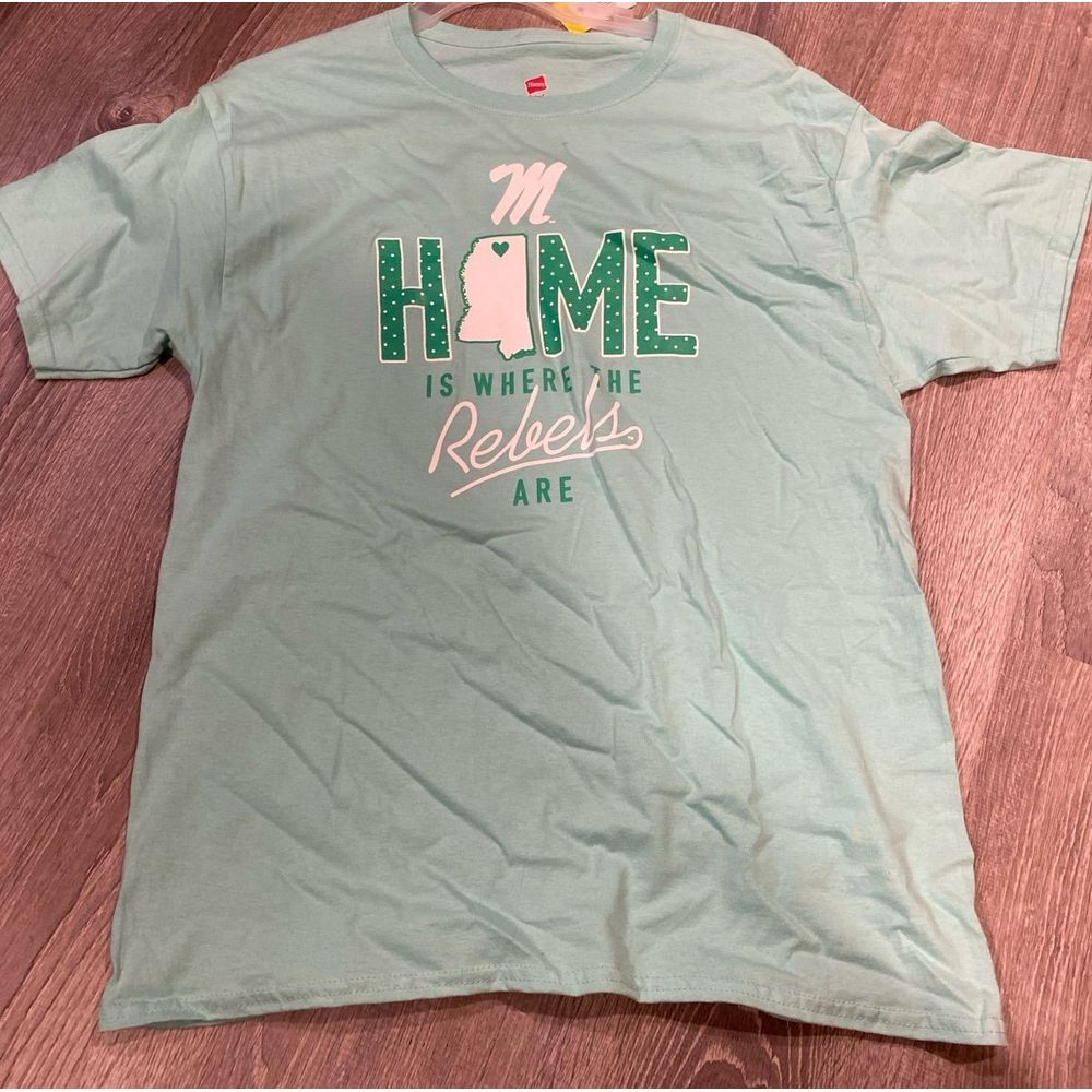 Women's Ole Miss Shirt Size Large